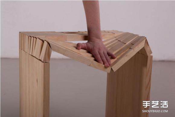 木頭凳子也懂心軟 順著壓力就凹陷的松木凳子 -  rpnrmr.com