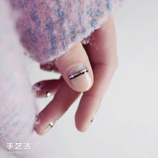 12個秋冬季指甲彩繪靈感 為你帶來華麗節(jié)日氣氛 -  rpnrmr.com