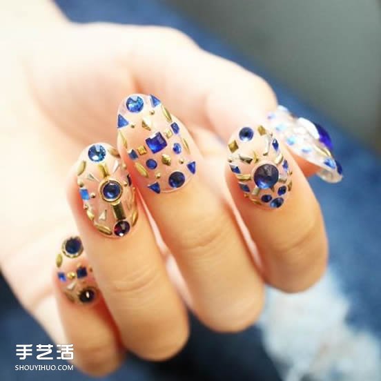 12個秋冬季指甲彩繪靈感 為你帶來華麗節(jié)日氣氛 -  rpnrmr.com