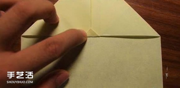 最穩(wěn)定的飛機(jī)折紙圖解 飛得平穩(wěn)的飛機(jī)的折法 -  rpnrmr.com