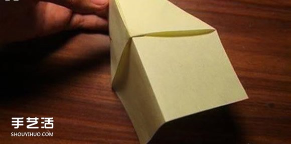 最穩(wěn)定的飛機(jī)折紙圖解 飛得平穩(wěn)的飛機(jī)的折法 -  rpnrmr.com