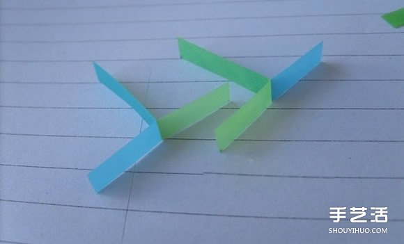 超久滑翔機(jī)折法圖解 簡(jiǎn)易便簽紙滑翔機(jī)制作 -  rpnrmr.com