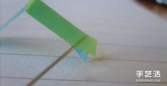 超久滑翔機(jī)折法圖解 簡(jiǎn)易便簽紙滑翔機(jī)制作 -  rpnrmr.com