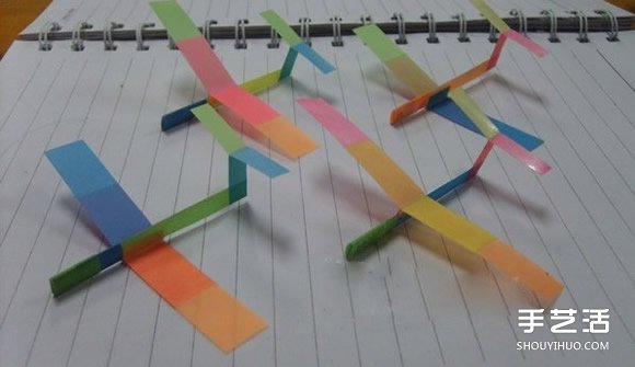 超久滑翔機(jī)折法圖解 簡(jiǎn)易便簽紙滑翔機(jī)制作 -  rpnrmr.com