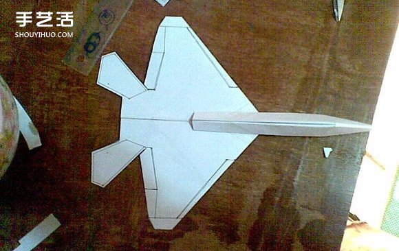 F-22戰(zhàn)斗機折紙圖解 手工制作F22戰(zhàn)機模型教程 -  rpnrmr.com