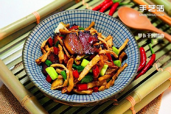 美味湘菜：簡(jiǎn)單又開(kāi)胃蘿卜干炒臘肉的做法 -  rpnrmr.com