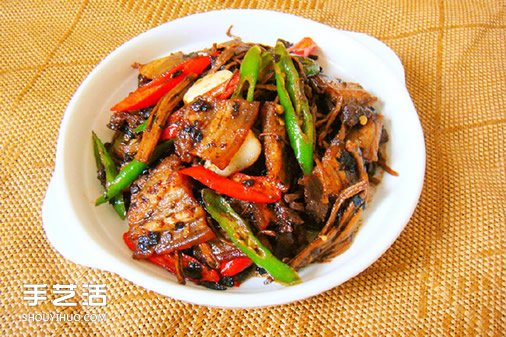 豉香茶樹(shù)菇炒回鍋肉的做法 好吃又開(kāi)胃 -  rpnrmr.com