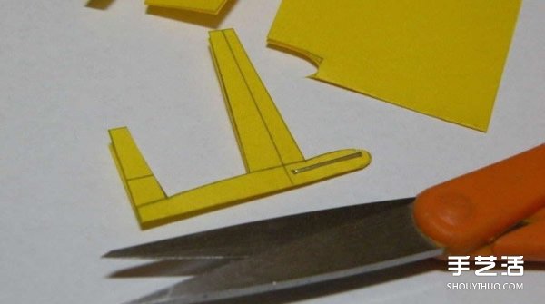 滑翔機(jī)折法圖解教程 簡(jiǎn)易紙滑翔機(jī)制作圖紙 -  rpnrmr.com