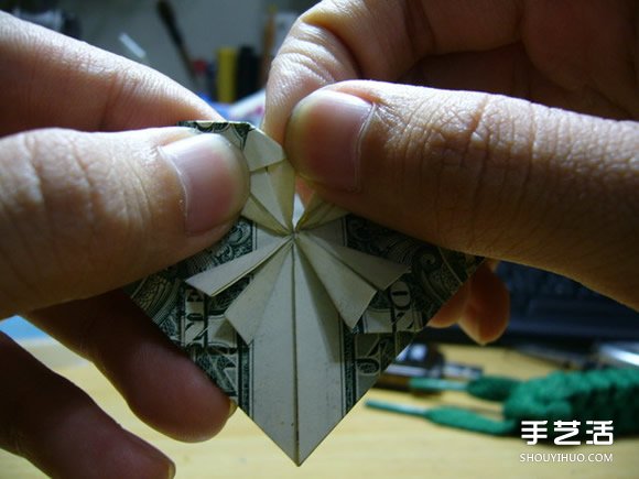 一元美金紙幣折愛心圖解 美金愛心的折紙方法 -  rpnrmr.com