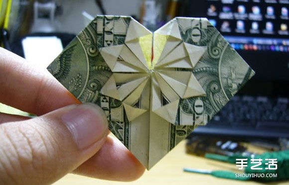 一元美金紙幣折愛心圖解 美金愛心的折紙方法 -  rpnrmr.com