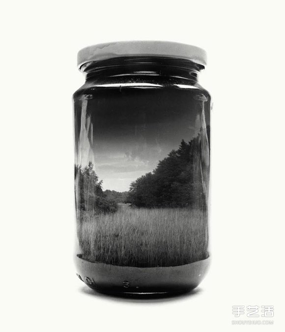 利用重復(fù)曝光 將懷念的家鄉(xiāng)景色收進(jìn)玻璃瓶中 -  rpnrmr.com