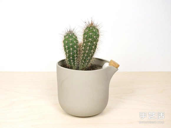 歪腰，我缺水了！自平衡花盆讓澆水有跡可循 -  rpnrmr.com