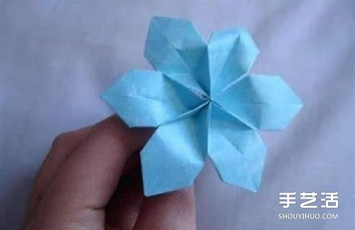 簡單紙花的做法圖解 六花瓣的花折紙教程 -  rpnrmr.com
