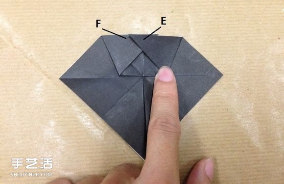 小動(dòng)物折紙步驟圖 用紙折小動(dòng)物的方法圖解 -  rpnrmr.com