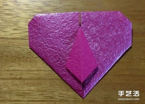 領(lǐng)帶愛心的折法圖解 漂亮領(lǐng)帶心的折紙教程 -  rpnrmr.com