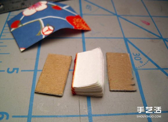 自制迷你本子DIY圖解 可愛(ài)小本子的做法教程 -  rpnrmr.com