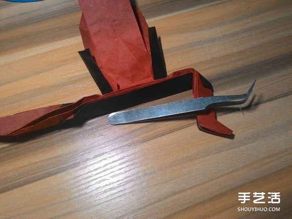 怎么折蜘蛛俠圖解教程 復(fù)雜蜘蛛俠的折法步驟 -  rpnrmr.com