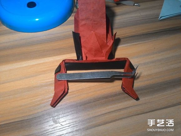 怎么折蜘蛛俠圖解教程 復(fù)雜蜘蛛俠的折法步驟 -  rpnrmr.com