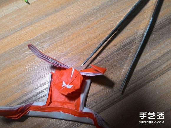 怎么折蜘蛛俠圖解教程 復(fù)雜蜘蛛俠的折法步驟 -  rpnrmr.com