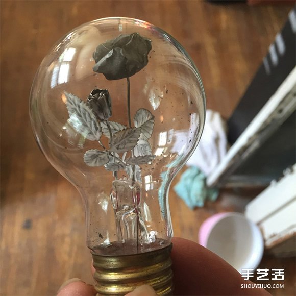 通電使花綻放！古董燈泡的綺麗發(fā)光藝術(shù) -  rpnrmr.com