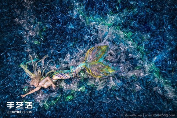 一萬個(gè)塑料瓶的海洋 用美人魚詮釋環(huán)保議題 -  rpnrmr.com