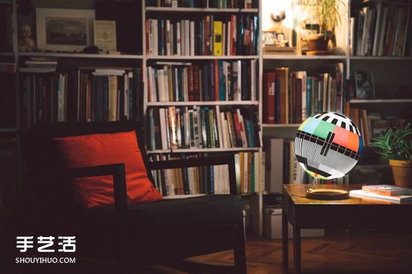 懷舊臺(tái)燈設(shè)計(jì) 喚醒愛看電視兒童的共同回憶 -  rpnrmr.com