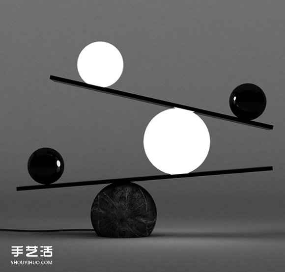 黑白之間的巧妙平衡 燈具魔術(shù)師的平衡臺(tái)燈設(shè)計(jì) -  rpnrmr.com