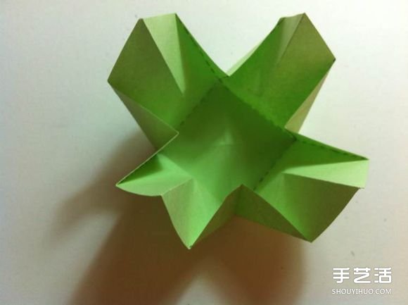 一張紙折四葉草圖解 創(chuàng)意四葉草的折法步驟 -  rpnrmr.com