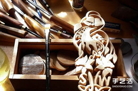 “愛”勺木雕藝術(shù)家Adam King 的雕刻作品 -  rpnrmr.com