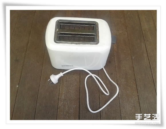 微型花園：廢舊烤面包機(jī)改造制作的美麗盆景 -  rpnrmr.com