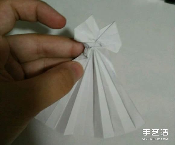 折紙婚紗裙的折法圖解 婚紗的折紙方法步驟 -  rpnrmr.com