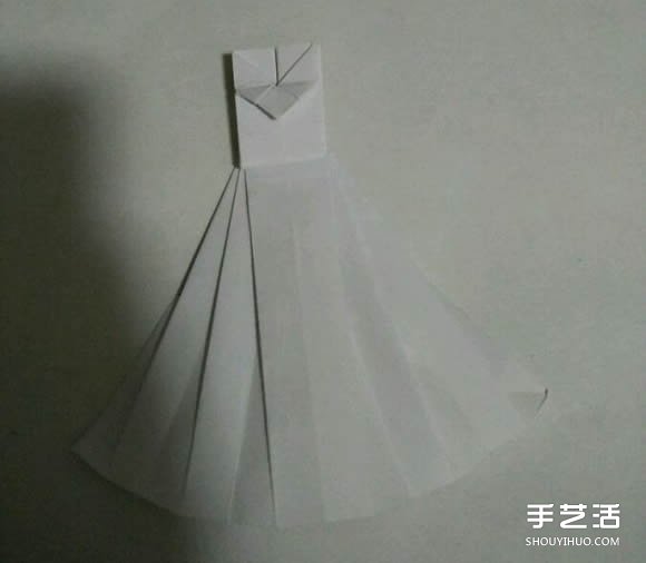 折紙婚紗裙的折法圖解 婚紗的折紙方法步驟 -  rpnrmr.com