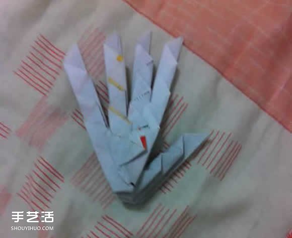 骷髏手骨的折紙方法圖解 萬(wàn)圣節(jié)恐怖骷髏手折法 -  rpnrmr.com
