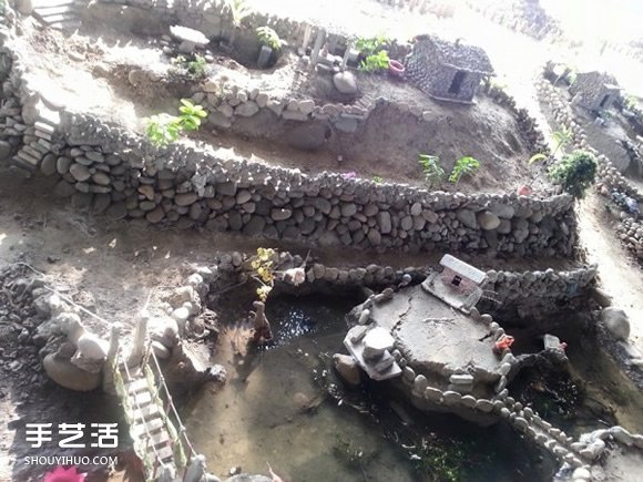 橋下的小人國(guó)！68歲阿伯“撿來”的懷舊村落 -  rpnrmr.com