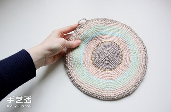 細(xì)膩針法和淡雅色彩的搭配 森系鉤針杯墊作品 -  rpnrmr.com
