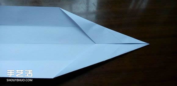 怎么用紙折戰(zhàn)斗機圖解 A4紙折戰(zhàn)斗機的折法 -  rpnrmr.com