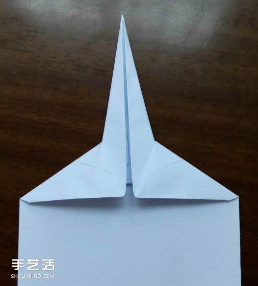 怎么用紙折戰(zhàn)斗機圖解 A4紙折戰(zhàn)斗機的折法 -  rpnrmr.com