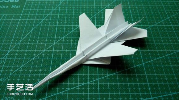 怎么用紙折戰(zhàn)斗機圖解 A4紙折戰(zhàn)斗機的折法 -  rpnrmr.com