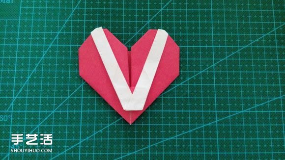 LOVE心形折紙圖解教程 情人節(jié)LOVE愛心折法 -  rpnrmr.com
