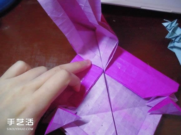 蝶戀花愛心折紙圖解 創(chuàng)意愛心的折法步驟圖 -  rpnrmr.com