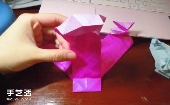 蝶戀花愛心折紙圖解 創(chuàng)意愛心的折法步驟圖 -  rpnrmr.com