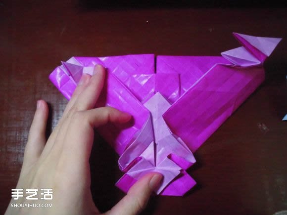 蝶戀花愛心折紙圖解 創(chuàng)意愛心的折法步驟圖 -  rpnrmr.com