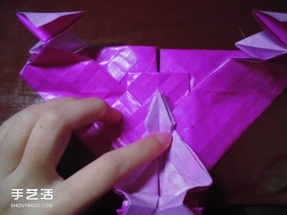 蝶戀花愛心折紙圖解 創(chuàng)意愛心的折法步驟圖 -  rpnrmr.com