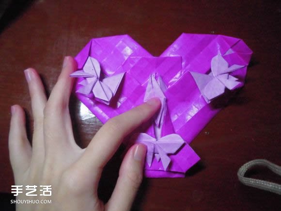 蝶戀花愛心折紙圖解 創(chuàng)意愛心的折法步驟圖 -  rpnrmr.com