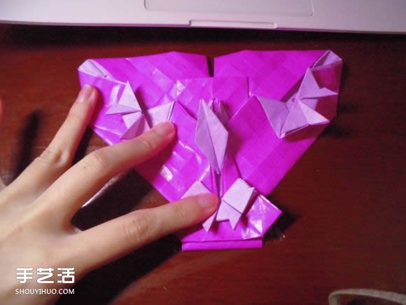 蝶戀花愛心折紙圖解 創(chuàng)意愛心的折法步驟圖 -  rpnrmr.com