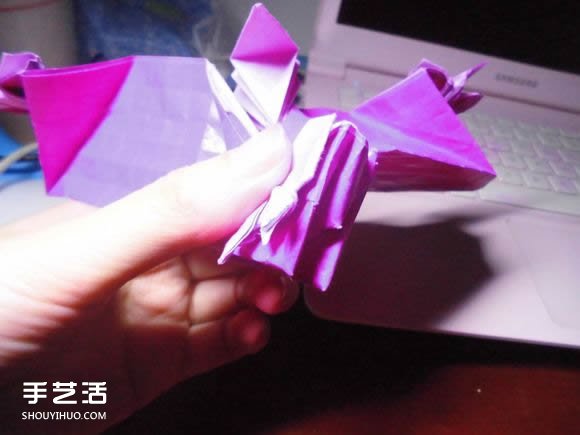 蝶戀花愛心折紙圖解 創(chuàng)意愛心的折法步驟圖 -  rpnrmr.com