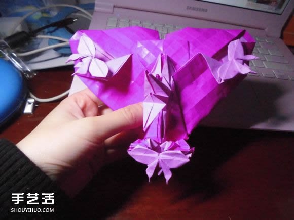 蝶戀花愛心折紙圖解 創(chuàng)意愛心的折法步驟圖 -  rpnrmr.com