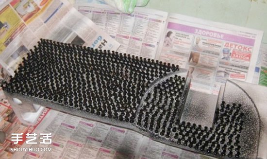 圖釘畫制作教程：他用一個月釘出女友肖像畫 -  rpnrmr.com
