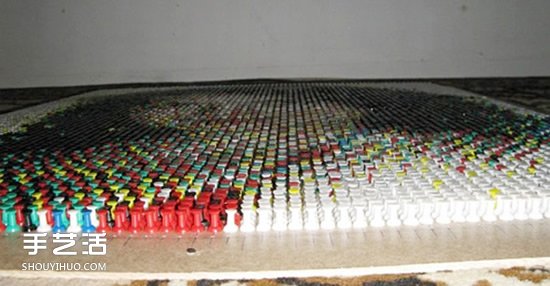 圖釘畫制作教程：他用一個月釘出女友肖像畫 -  rpnrmr.com