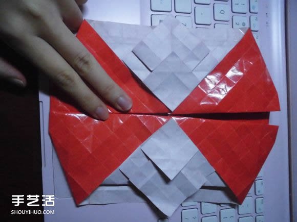 接吻魚愛心折紙圖解 超復(fù)雜桃心的折法過程 -  rpnrmr.com